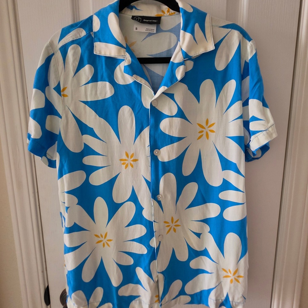 Original Use Mens Small Blue White Daisy Floral Short Sleeve Button Down Shirt